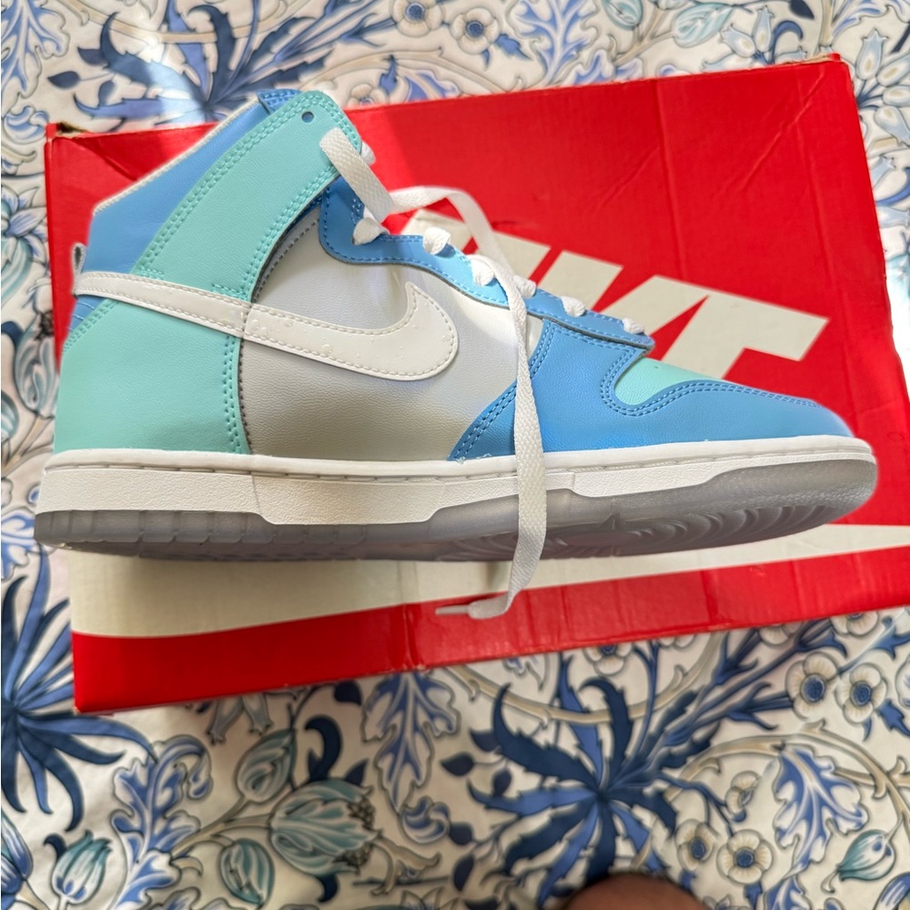 Nike men or kids limited addition “I got next” Aqua and White High-Top Sneakers